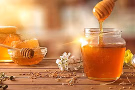 Mật ong nguyên chất nhập khẩu từ Việt Nam được Mỹ giảm thuế mạnh