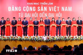 Tổng Bí thư dự khai mạc triển lãm “Đảng Cộng sản Việt Nam - Từ Đại hội đến Đại hội”