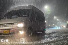 Thời tiết đêm 14/4: Nhiều khu vực có mưa dông đề phòng khả năng mưa đá