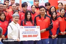 Đội tuyển Điền kinh Việt Nam nhận 'mưa tiền thưởng' sau SEA Games 33