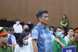 Cựu tổng cục trưởng khai 'giật mình' với túi quà sinh nhật có 500 triệu đồng