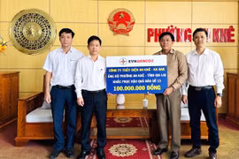 Công ty Thủy điện An Khê - Ka Nak ủng hộ hơn 500 triệu đồng giúp người dân Gia Lai vượt qua khó khăn sau bão số 13