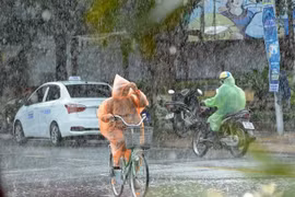 Cơn mưa ngang qua