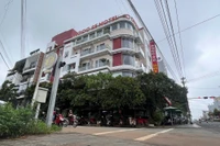 Phòng Cảnh sát Hình sự vừa triệt phá tụ điểm mại dâm ở khách sạn Ngọc Sê. Ảnh: Văn Ngọc