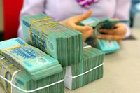 Giao dịch “chui” cổ phiếu, 2 cá nhân bị phạt 187,5 triệu đồng
