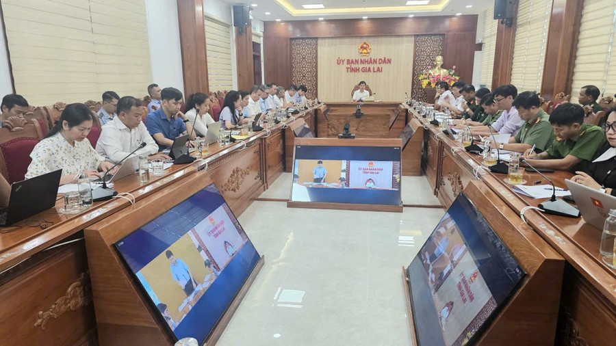 Quang cảnh buổi làm việc. Ảnh: Đức Hải dien-tap-tim-kiem-cuu-nan-hang-khong.jpg