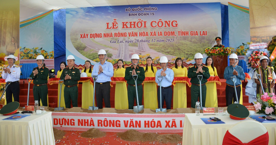 khoi-cong-xay-dung-nha-rong-van-hoa-xa-ia-dom.jpg
