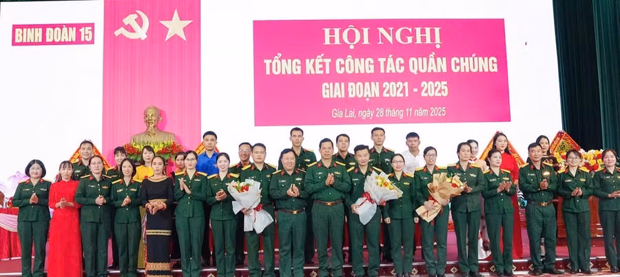 binh-doan-15-tong-ket-cong-tac-quan-chung-5488.jpg