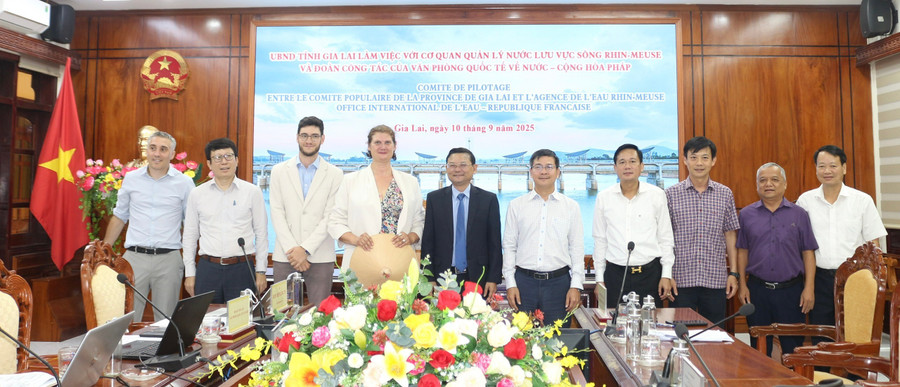 Các đại biểu tham dự buổi làm việc. Ảnh: Đức Hải dai-bieu-du-buoi-lam-viec.jpg