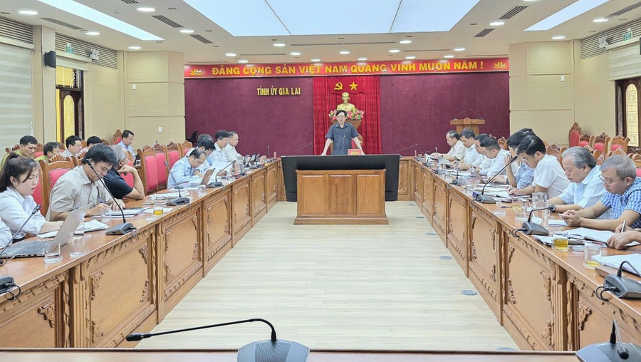 Quang cảnh cuộc họp. Ảnh Hồng Thương quang-canh-cuoc-hop-anh-hong-thuong.jpg