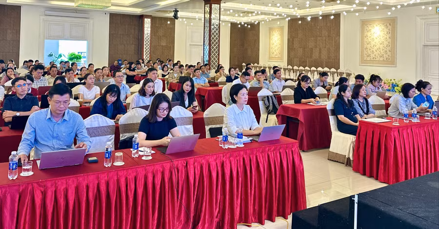 2-hoi-nghi-nham-nang-cao-nang-luc-chuyen-mon-nghiep-vu-cho-cac-can-bo-lam-cong-tac-dang-ky-kinh-doanh-anh-ha-duy.jpg