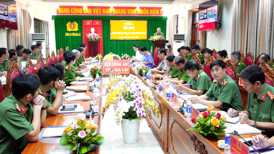 Quang cảnh Hội nghị sơ kết công tác Công an tỉnh Gia Lai 6 tháng đầu năm 2025. Ảnh: Quốc Hùng quang-canh-hoi-nghi-so-ket-cong-tac-cong-an-tinh-gia-lai-6-thang-dau-nam-2025.jpg