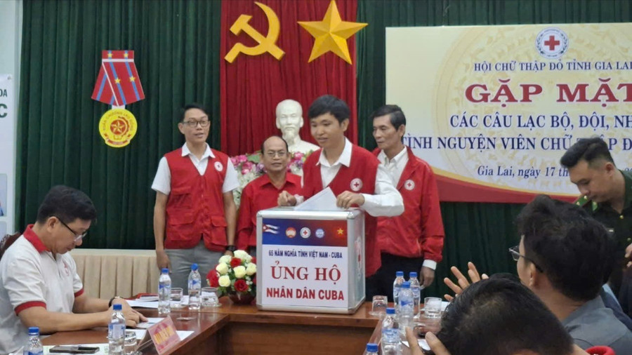 Hội Chữ thập đỏ tỉnh Gia Lai vận động ủng hộ Nhân dân Cuba. Ảnh: T.D hoi-chu-thap-do-tinh-van-dong-ung-ho-nhan-dan-cuba.jpg