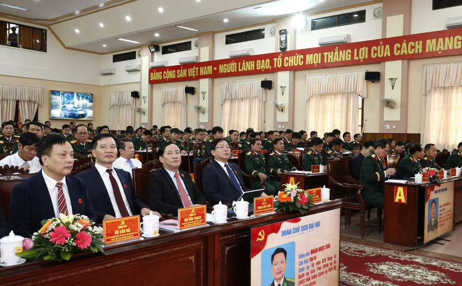 Đại biểu Trung ương và tỉnh dự Đại hội Đảng bộ Quân sự tỉnh Gia Lai lần thứ I. Ảnh: Thương Phúc eabb7284d7fa5ea407eb.jpg