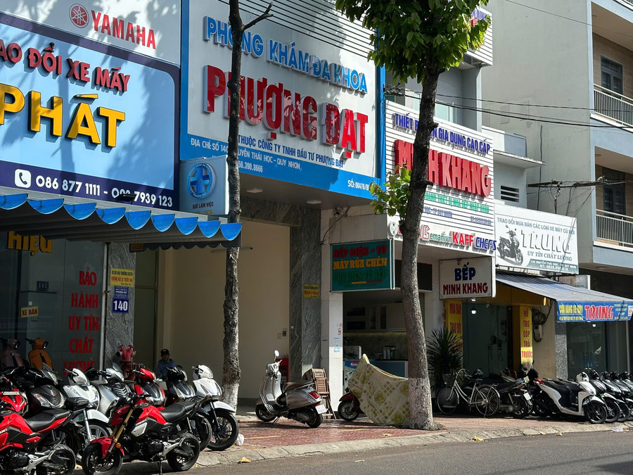 Phòng khám đa khoa Phượng Đạt ở phường Quy Nhơn. Ảnh: Thảo Khuy 921c7ff422f594abcde4.jpg