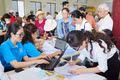 Đủ tuổi nghỉ hưu nhưng đóng BHXH chưa đủ 15 năm: Có thể nhận tiền hằng tháng thế nào?