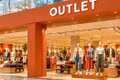 Outlet khác trung tâm thương mại thế nào, vì sao Việt Nam muốn phát triển?
