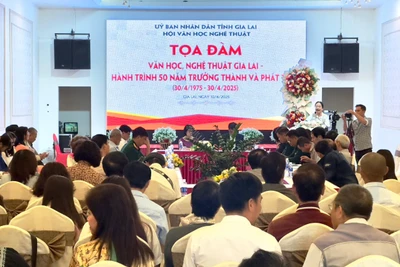 Tọa đàm 50 năm văn học, nghệ thuật Gia Lai