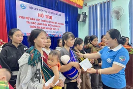 Đồng hành cùng phụ nữ dân tộc thiểu số sinh con an toàn