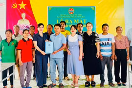 Ra mắt 2 tổ hội nghề nghiệp trồng mì và chăn nuôi bò ở xã Ia Hiao