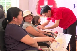Cán bộ, chiến sĩ Đoàn Kinh tế - Quốc phòng 75 tự nguyện hiến 140 đơn vị máu