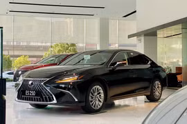Lexus ES 2025: Thiết kế thể thao độc đáo, giá niêm yết khoảng 3 tỷ đồng