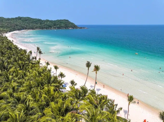 Bãi Kem - "Thiên đường biển" hút khách của Phú Quốc, Kiên Giang. (Ảnh: Fatel Belek) fatel-belek-7-5490-8494jpg.jpg