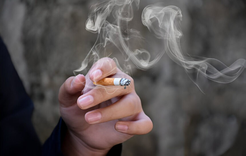 Khoảng 35% người lớn ở Pháp hút thuốc hàng ngày. (Ảnh: iStock) 1lkkglb8.png