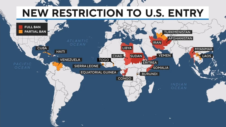 Le président Trump a annoncé que les États-Unis interdiraient l'entrée aux citoyens de douze pays et restreindraient l'entrée à sept autres, invoquant des préoccupations de sécurité nationale. (Image : CBS News) 61huvuxq.png