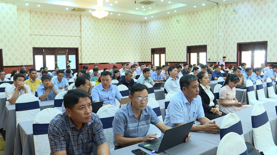 Quang cảnh lớp bồi dưỡng. Ảnh: Phi Long 116-cbcc-cap-xa-cua-58-xa-phuong-thuoc-tinh-binh-dinh-cu-tham-gia-lop-boi-duong-linh-vuc-tin-nguong-ton-giao.jpg