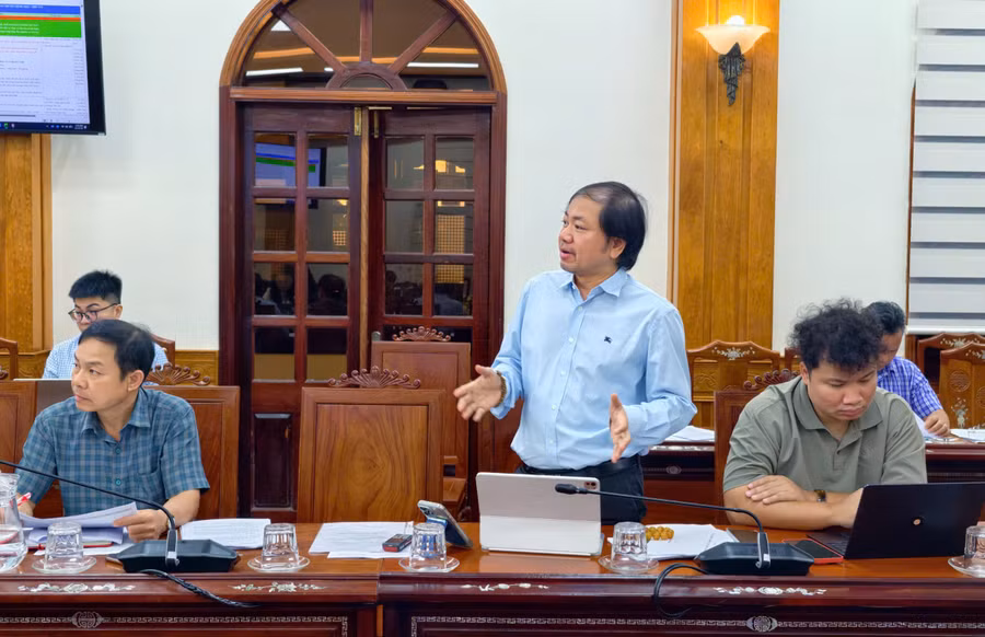 Ông Trần Việt Anh - Chủ tịch Hiệp hội Du lịch Gia Lai báo cáo tiến độ chuẩn bị cho lễ khai mạc Năm Du lịch quốc gia - Gia Lai 2026. Ảnh: Dũng Nhân