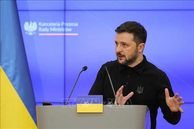 Tổng thống Ukraine Volodymyr Zelensky ukraine-150525.jpg