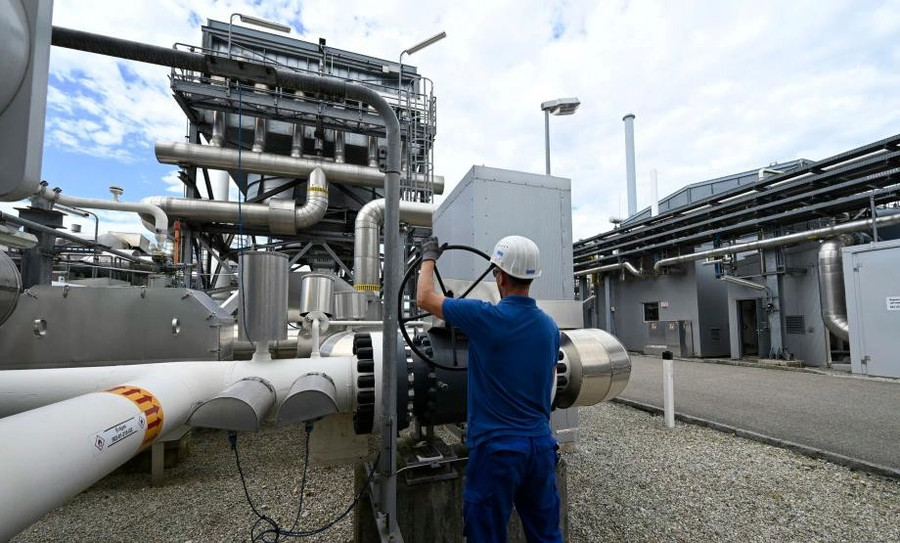 Công nhân làm việc tại cơ sở lưu trữ khí đốt Haidach, Áo. Ảnh: Reuters 2022-08-02t165233z-1659459149-2010-1486-1746520206.jpg