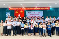 Trao sinh kế và hỗ trợ học sinh khuyết tật, mồ côi có hoàn cảnh khó khăn