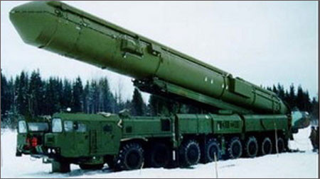 Tên lửa đạn đạo liên lục địa Topol.