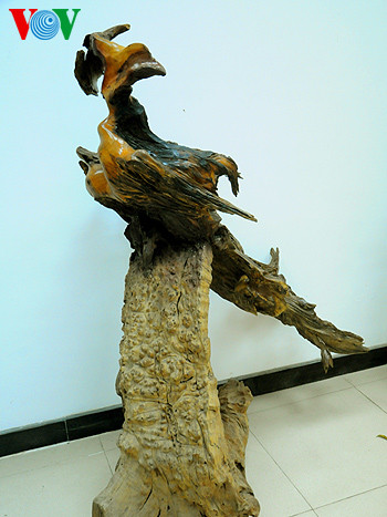 "Phượng Hoàng" - gỗ trai