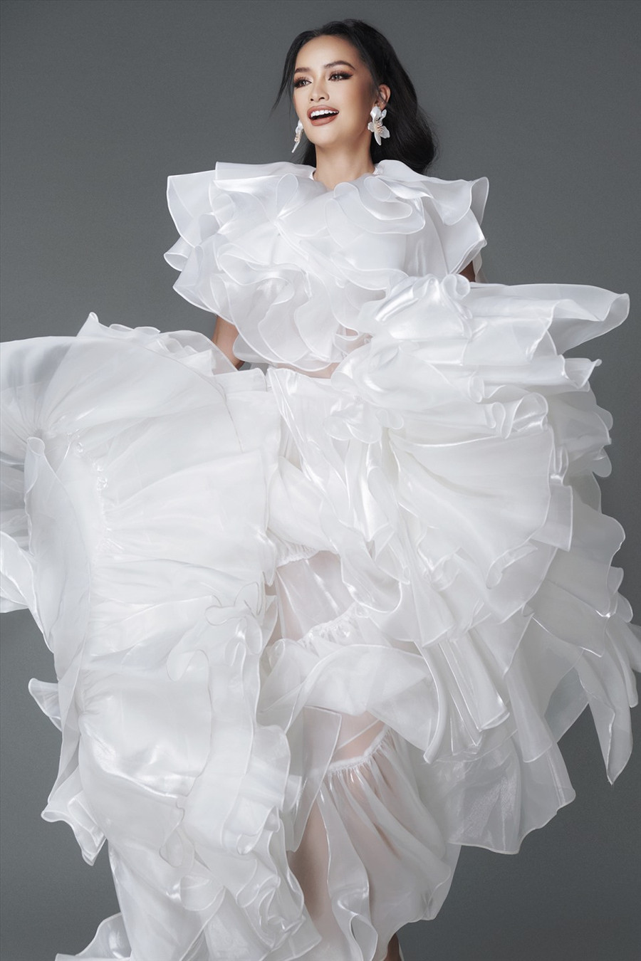 Sau hơn 1 tháng đăng quang, Ngọc Châu được công chúng khen ngợi bởi sự chăm chỉ, nỗ lực vươn lên để hoàn thiện bản thân.