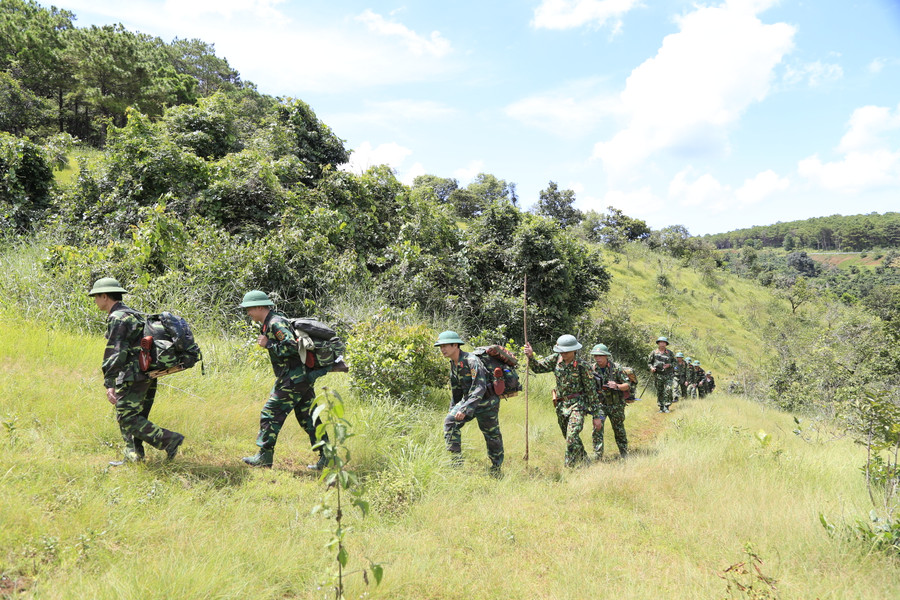 Quân đoàn 3 cơ động lực lượng cơ động diễn tập. Ảnh: Vĩnh Hoàng
