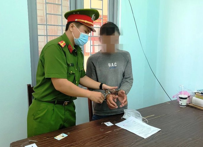  Đối tượng Nguyễn Phương tại cơ quan công an. Ảnh: Công an cung cấp