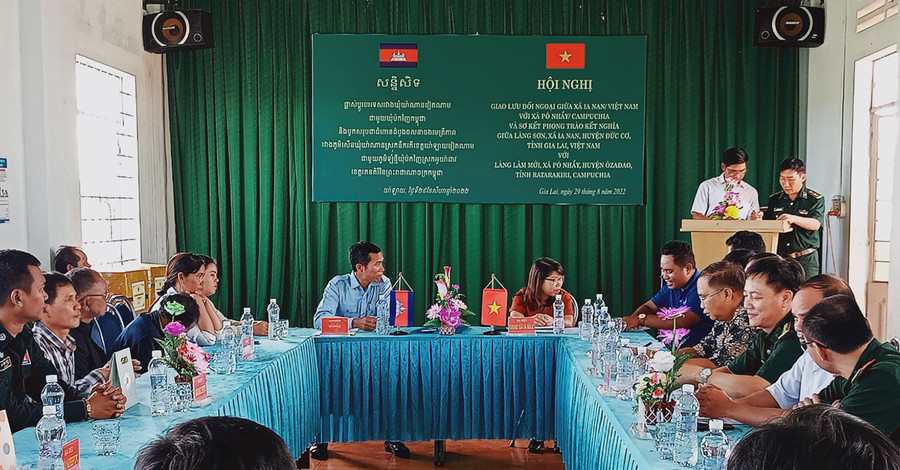 Quang cảnh buổi hội nghị. Ảnh: Vĩnh Hoàng Quang cảnh buổi hội nghị đối ngoại nhân dân. Ảnh: Vĩnh Hoàng