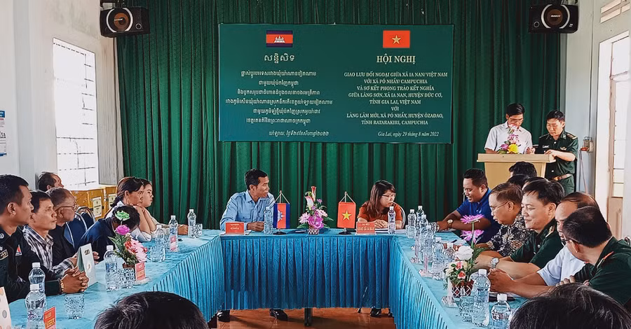  Quang cảnh buổi hội nghị đối ngoại nhân dân. Ảnh: Vĩnh Hoàng