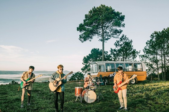 Chillies là một trong số ít nhóm nhạc định hướng tốt, được công chúng đón nhận Chillies là một trong số ít nhóm nhạc định hướng tốt, được công chúng đón nhận