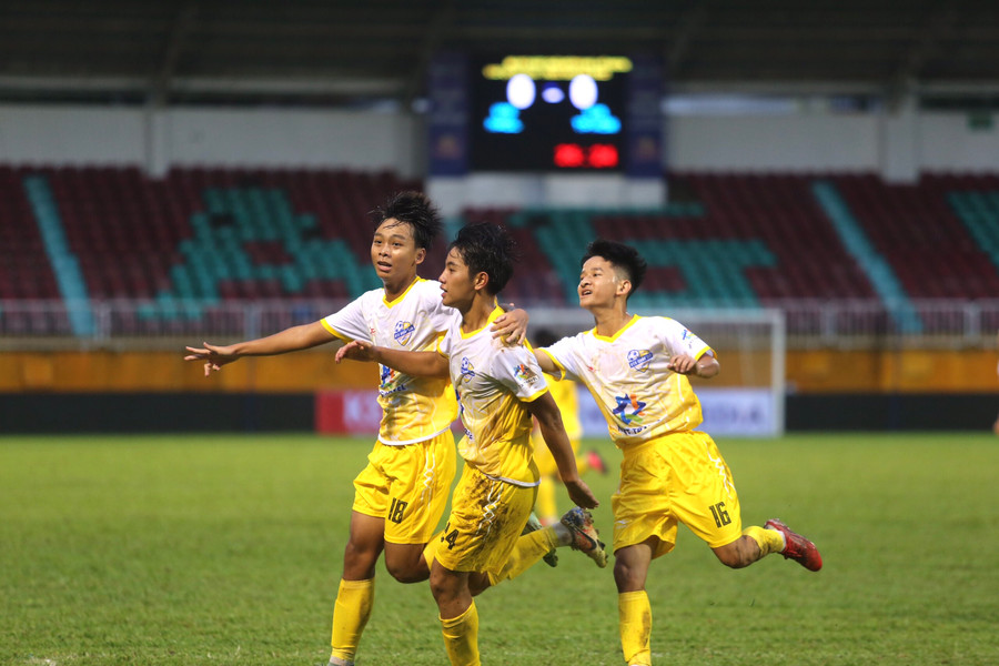Dù chỉ giành hạng 3 nhưng U15 HAGL cũng đã để lại những dấu ấn. Ảnh: Văn Ngọc Dù chỉ giành hạng 3 nhưng U15 HAGL cũng đã để lại những dấu ấn. Ảnh: Văn Ngọc
