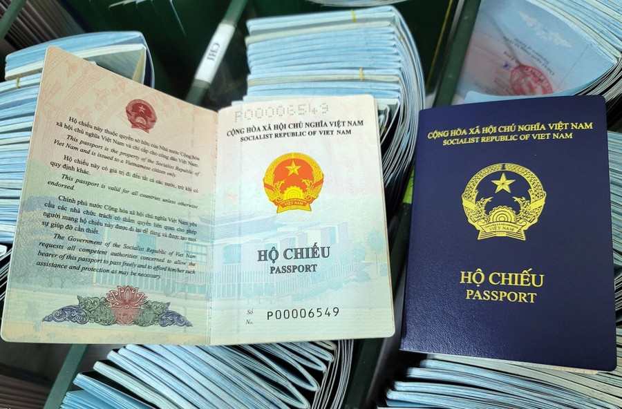 Cộng hòa Séc không công nhận mẫu hộ chiếu mới của Việt Nam. Ảnh nguồn Báo Tin tức