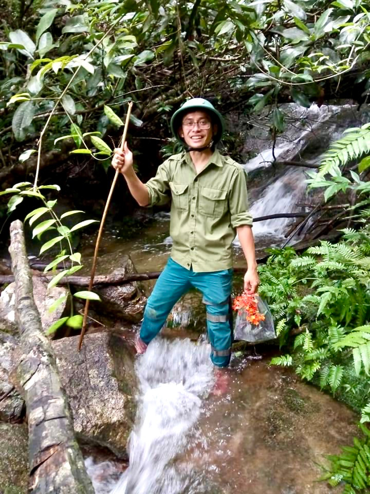 Anh Nguyễn Mạnh Tuấn (làng Mrông Yố 1, xã Ia Ka, huyện Chư Păh) không ngại khó, ngại khổ nhưng lại dừng bước trước khoản thu nhập 3,2 triệu đồng trên tháng. Ảnh: Minh Nguyễn