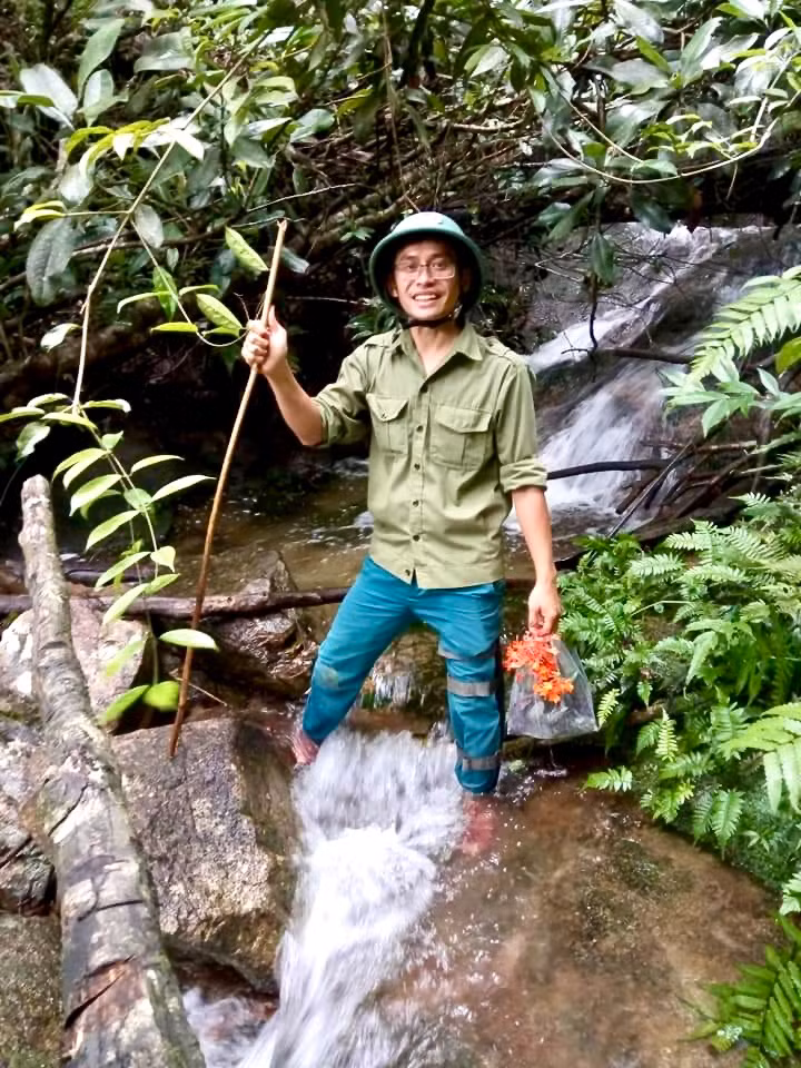 Anh Nguyễn Mạnh Tuấn (làng Mrông Yố 1, xã Ia Ka, huyện Chư Păh) không ngại khó, ngại khổ nhưng lại dừng bước trước khoản thu nhập 3,2 triệu đồng trên tháng. Ảnh: Minh Nguyễn