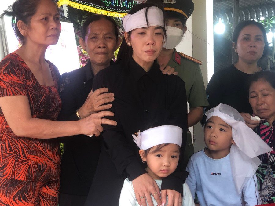 Đại úy Hồ Tấn Dương hy sinh để lại khoảng trống lớn cho người thân, gia đình anh. Ảnh: Trần Ngọc