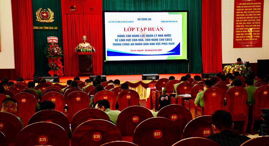  Quang cảnh lớp tập huấn. Ảnh: Lam Nguyên