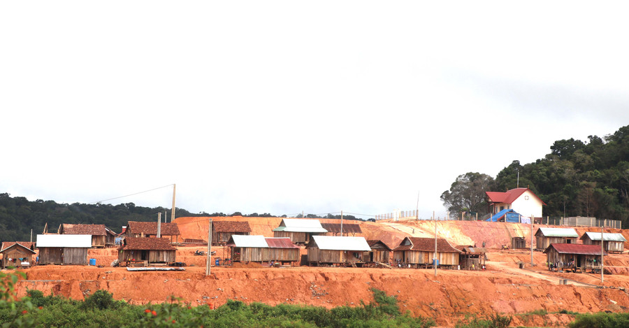 Nơi ở mới của 73 hộ dân làng Kon Bông, xã Đak Rong, huyện Kbang. Ảnh: Ngọc Minh