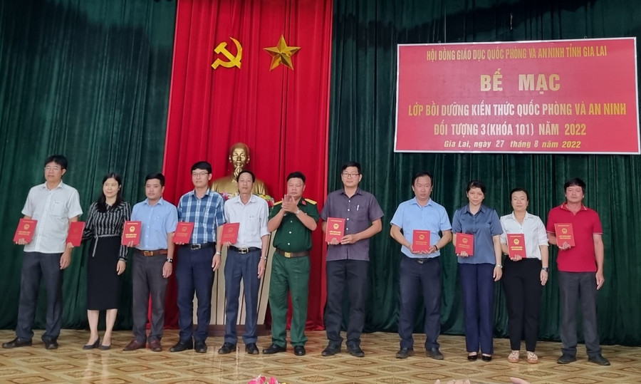 Đại tá Lê Trọng Thủy-Phó Chỉ huy trưởng, Tham mưu trưởng Bộ Chỉ huy Quân sự tỉnh, Phó Chủ tịch Thường trực 